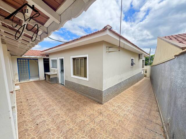 #CA27 - Casa para Venda em São Pedro - SP