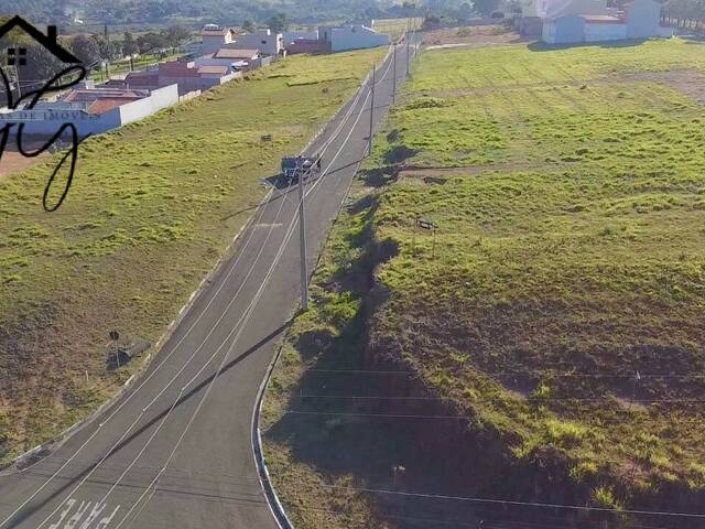 Área para Venda em São Pedro - 3
