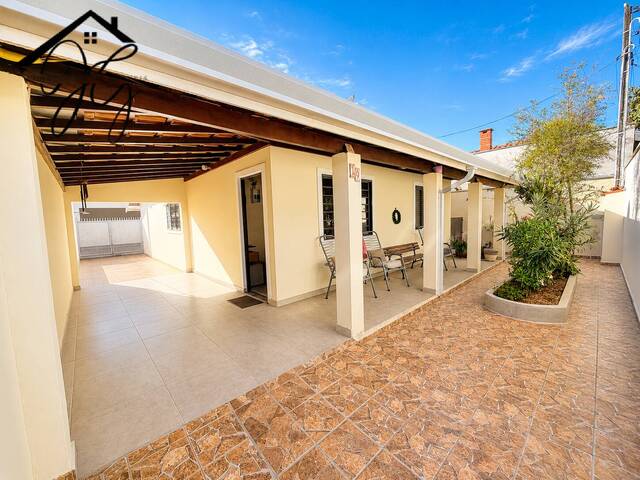 Casa para Venda em São Pedro - 2