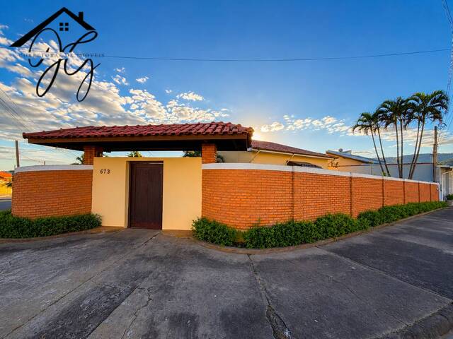 Casa para Venda em São Pedro - 5